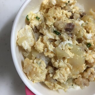 離乳食完了期☆豚カツと茹でキャベツの玉子丼☆